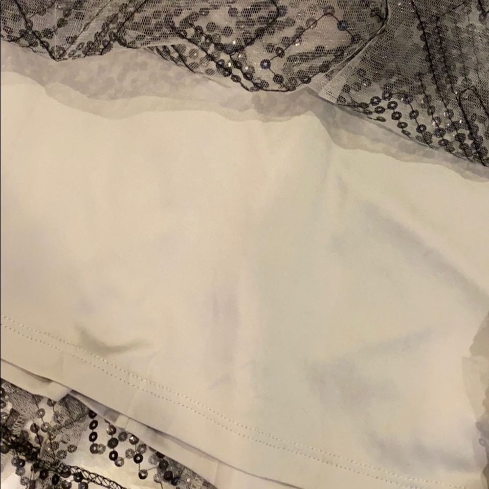 Tadashi Shoji skirt size 0 - Picture 4 of 5